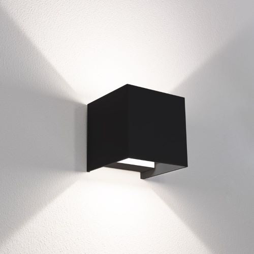 Applique led updown quadrato nero 20W - 2700 K - 1800 Lm